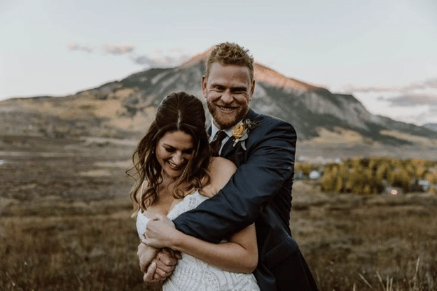 Authentic love stories in documentary wedding photography